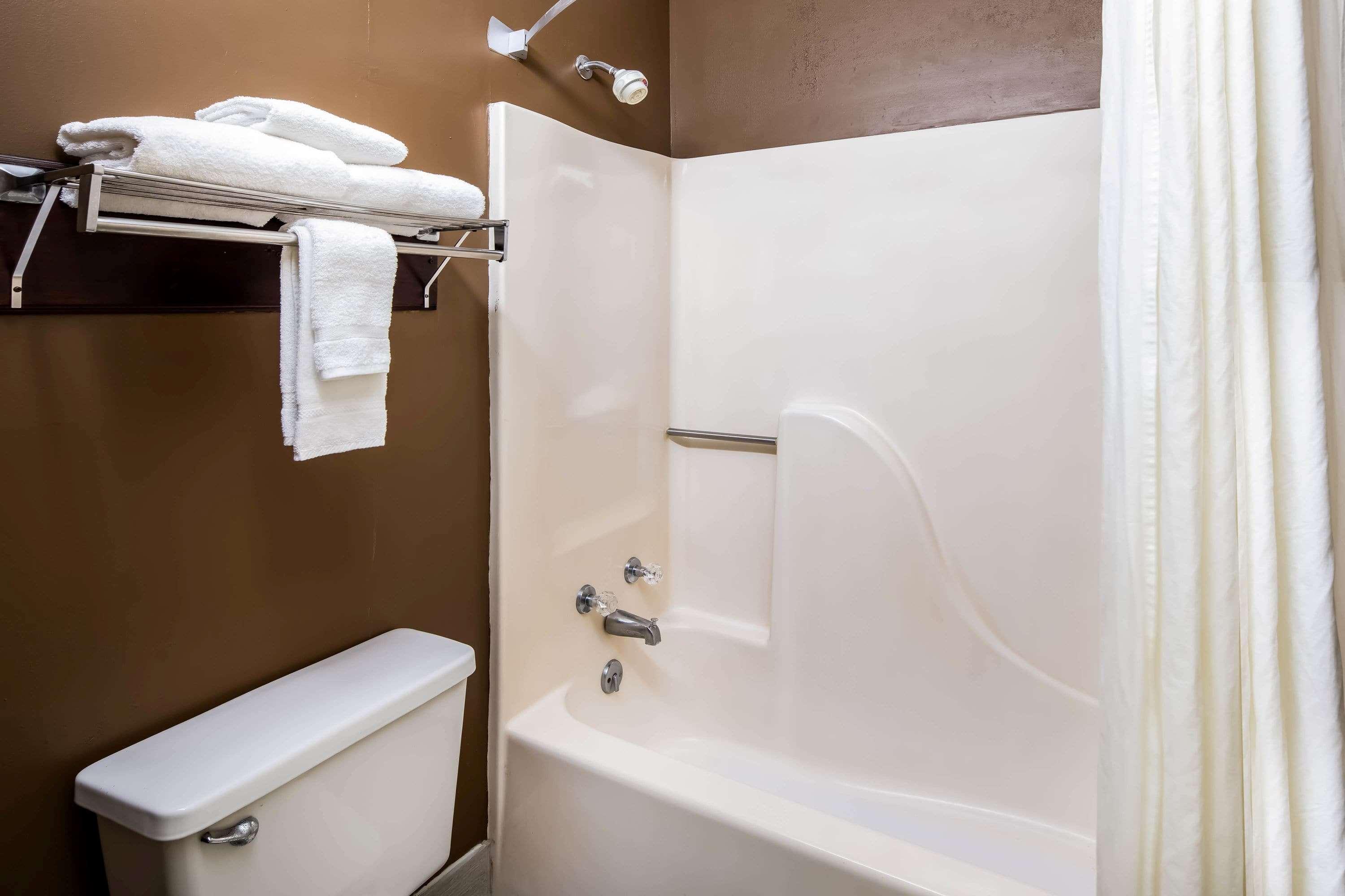 Super 8 By Wyndham Gaffney Hotel Ngoại thất bức ảnh